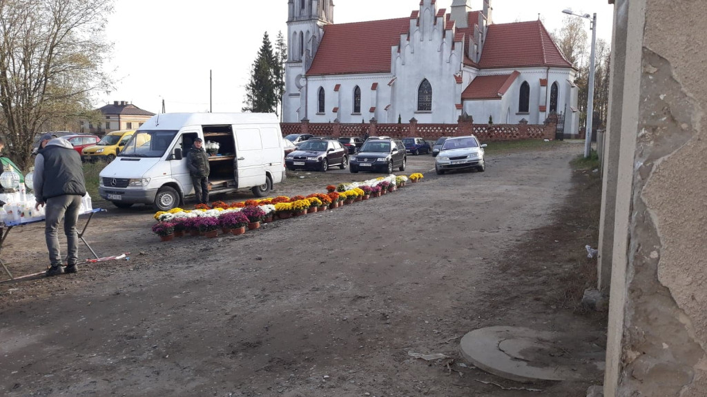 Relacja wideo i foto: Wszystkich Świętych 2019 w powiecie koneckim