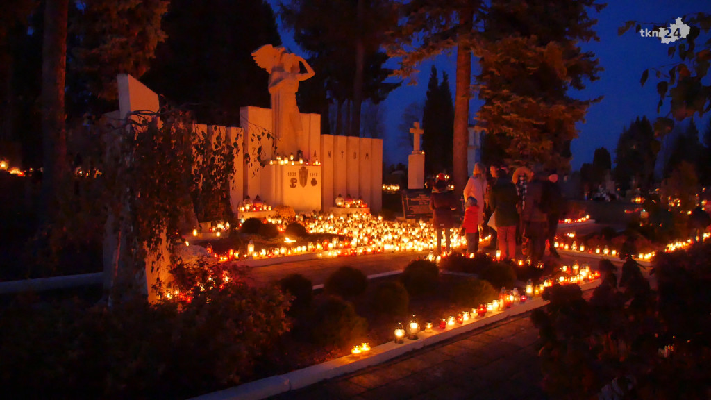 Relacja wideo i foto: Wszystkich Świętych 2019 w powiecie koneckim