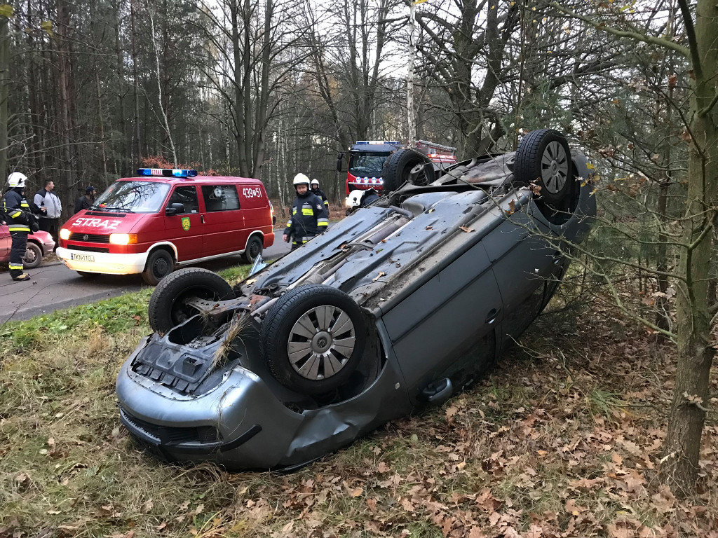 Skoda dachowała na prostej drodze! [foto]