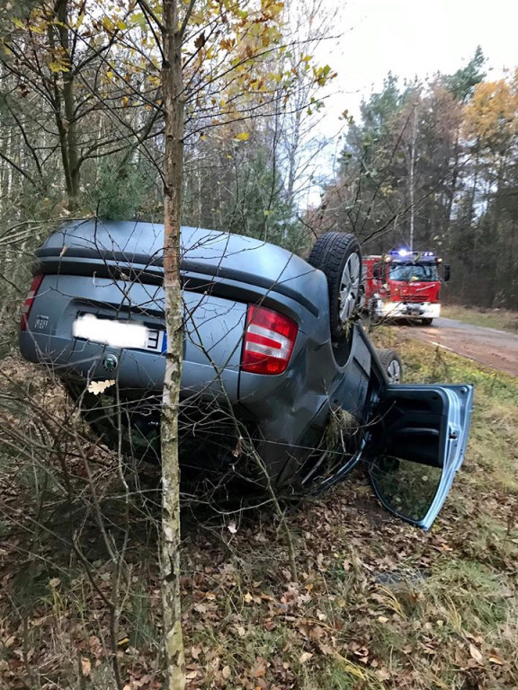 Skoda dachowała na prostej drodze! [foto]