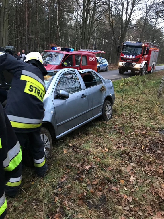 Skoda dachowała na prostej drodze! [foto]