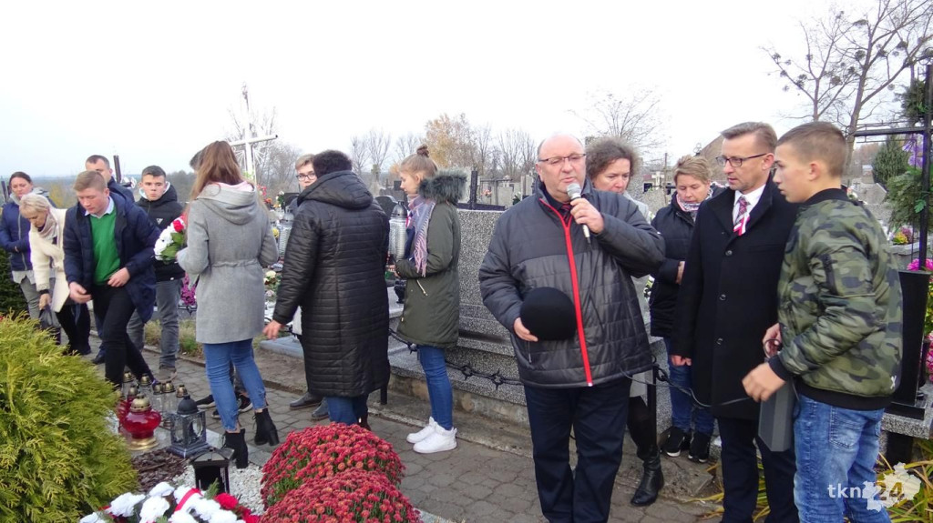 Fałków: Wspomnieniem o żołnierzach i koncertem uczcili Święto Niepodległości [wideo, zdjęcia]