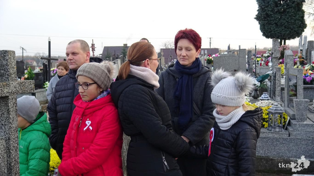 Fałków: Wspomnieniem o żołnierzach i koncertem uczcili Święto Niepodległości [wideo, zdjęcia]