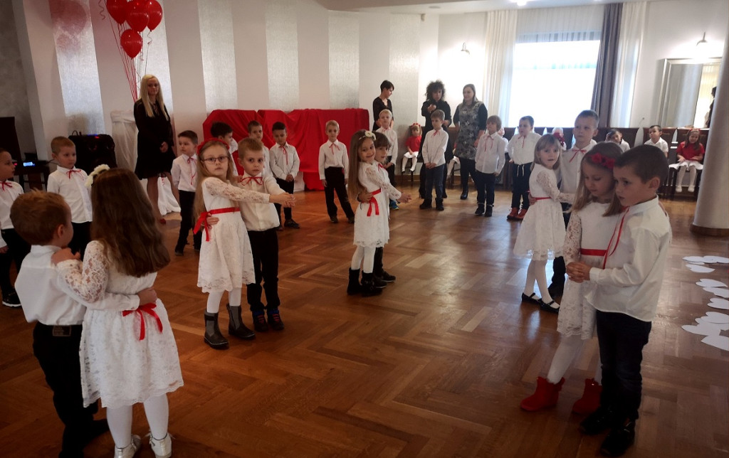Przedszkola pamiętają o Święcie Niepodległości [fotogaleria]