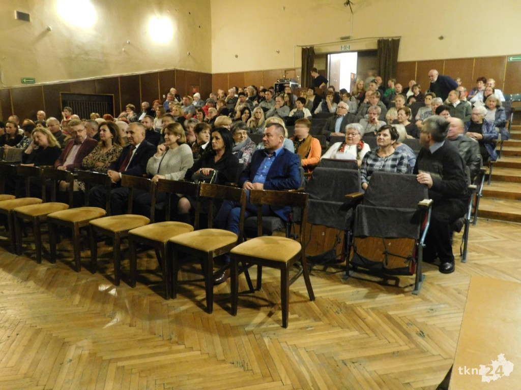 Spektakl `Szac` zachwycił stąporkowian [wideo, zdjęcia]