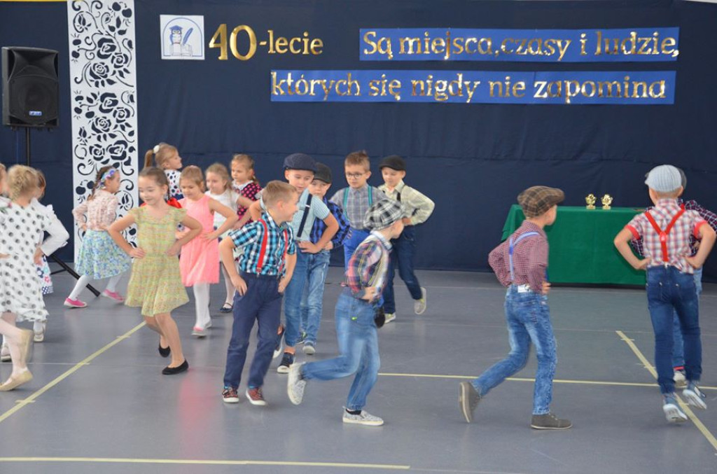 Szkoła w Niekłaniu Wielkim świętowała swoje 40-lecie [zdjęcia]