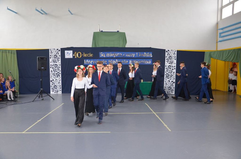Szkoła w Niekłaniu Wielkim świętowała swoje 40-lecie [zdjęcia]