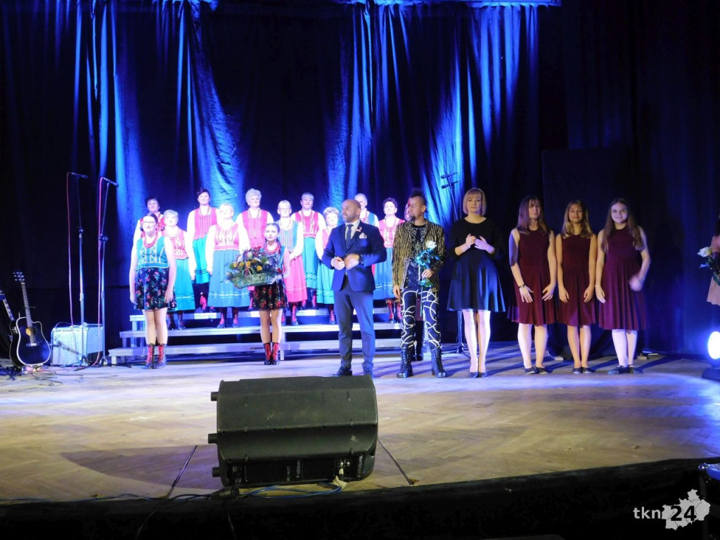 Stąporków: Uroczystości i świetny koncert na Święto Niepodległości [wideo, zdjęcia]