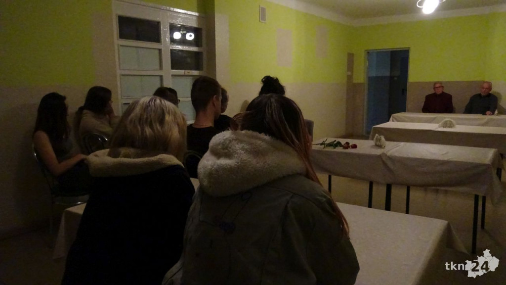 Kombatanci odwiedzili podopiecznych Bursy Szkolnej w Końskich [zdjęcia]