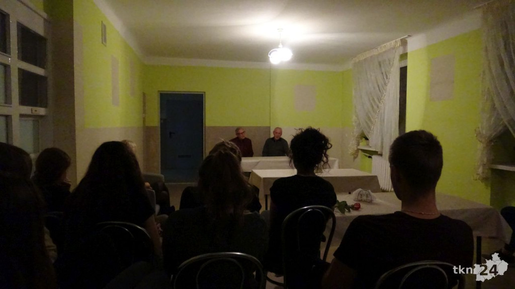 Kombatanci odwiedzili podopiecznych Bursy Szkolnej w Końskich [zdjęcia]