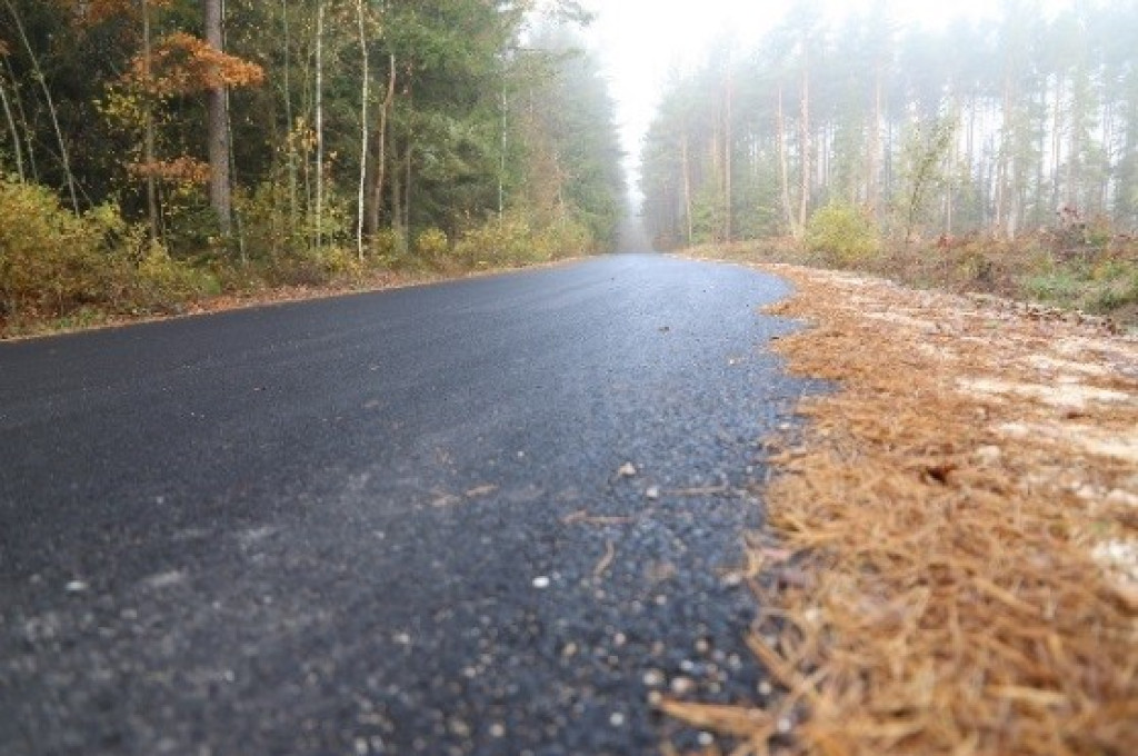 Drogi powiatowe w przebudowie. Lista odcinków [zdjęcia]