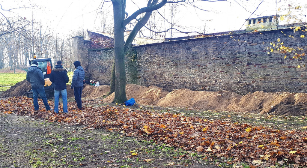 Poszukują grobów zamordowanych w koneckim UB [zdjęcia]