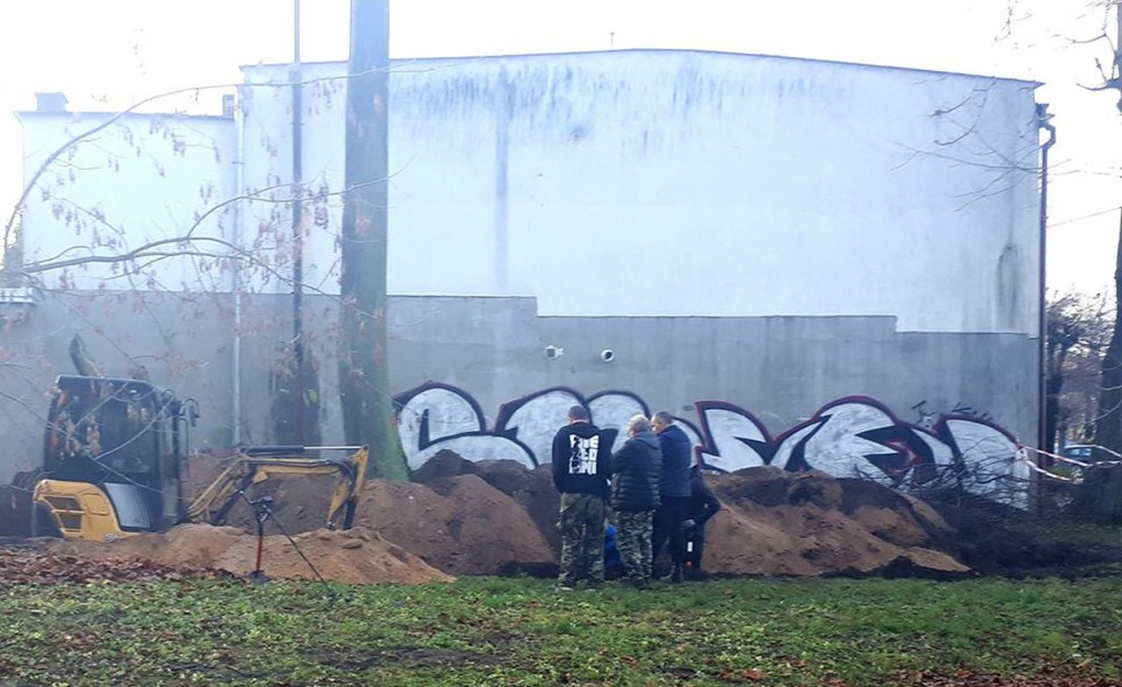 Poszukują zamordowanych w Urzędzie Bezpieczeństwa i proszą o pomoc [zdjęcia]