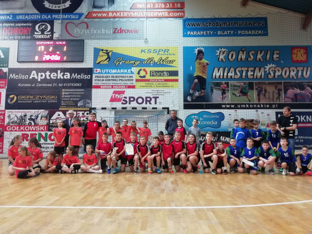 Królewiec z pucharem w turnieju piłki ręcznej dla młodszych! [wideo, zdjęcia]