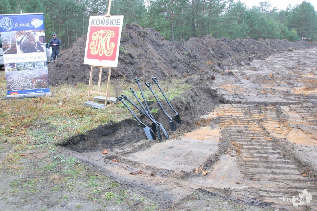 Rozpoczęli prace nad ulicą Jarzębinową w Sielpi! [wideo, zdjęcia]