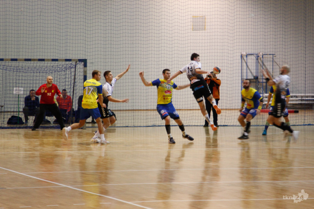 WIDEO: KSSPR przegrywa z AZS UJK Kielce
