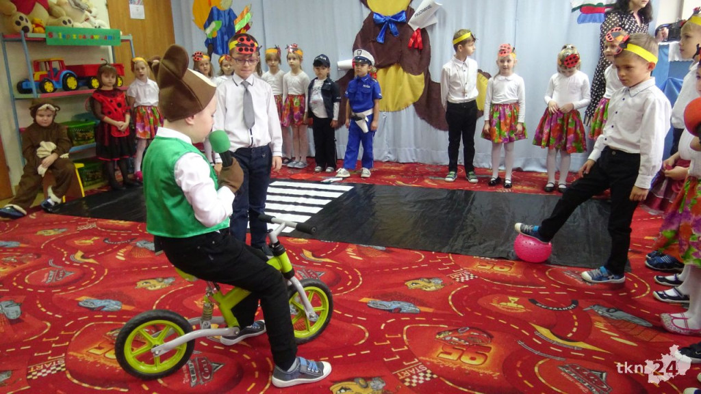 Przedszkolaki pasowane w Światowy Dzień Pluszowego Misia [wideo, zdjęcia]