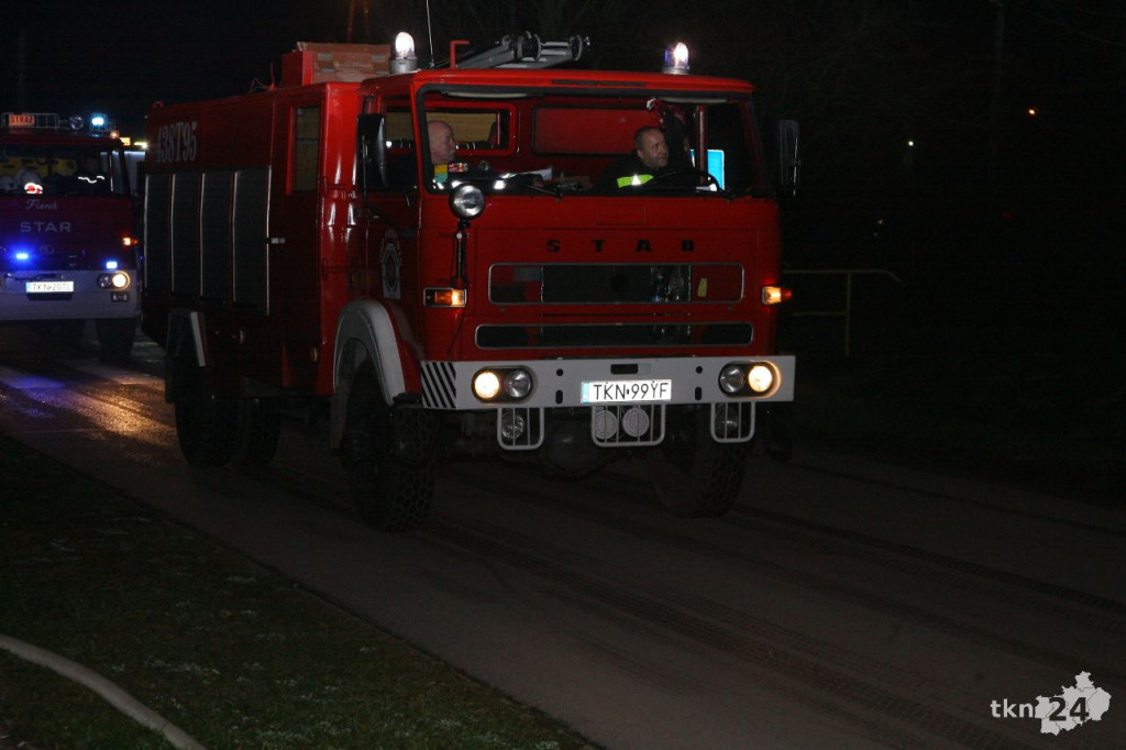 OSP Modliszewice ma nowy wóz! Powitanie było efektowne! [wideo, zdjęcia]