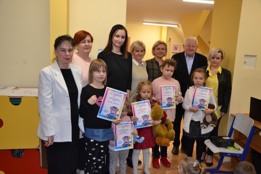Najmłodsi w Rogowie obchodzili Światowy Dzień Pluszowego Misia! [zdjęcia]