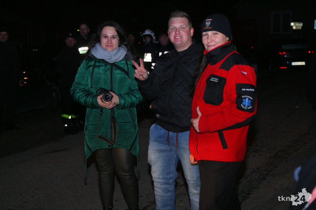 OSP Modliszewice ma nowy wóz! Powitanie było efektowne! [wideo, zdjęcia]