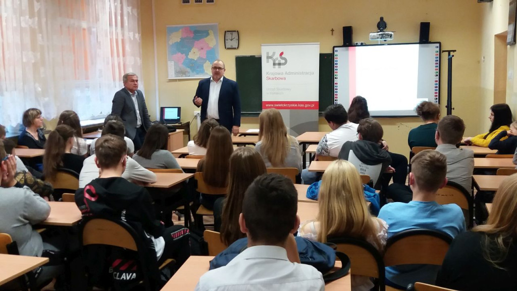 Szkolenie pt. `Hazard? Nie, dziękuję` w SP nr 2 w Końskich [zdjęcia]