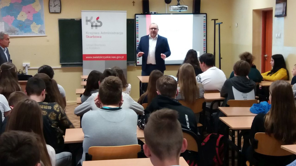 Szkolenie pt. `Hazard? Nie, dziękuję` w SP nr 2 w Końskich [zdjęcia]