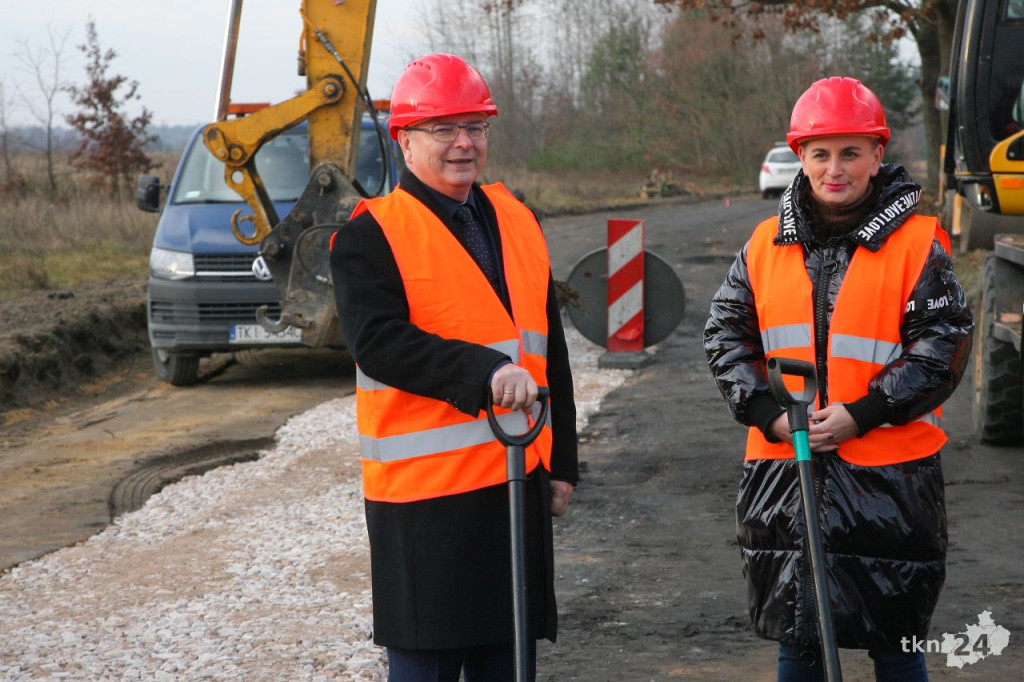 Powstanie bezpieczna droga w Bedlnie i Sworzycach! [wideo, zdjęcia]