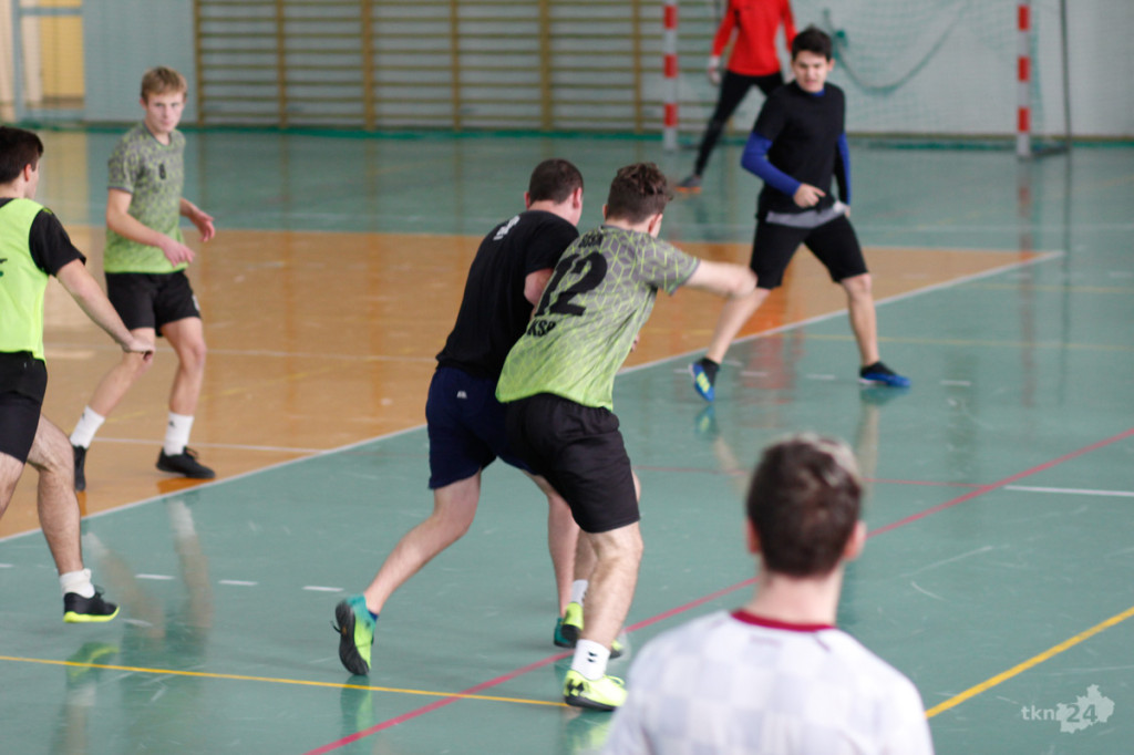 Ruszyła Miejska Liga Futsalu w Stąporkowie [zdjęcia, wideo]