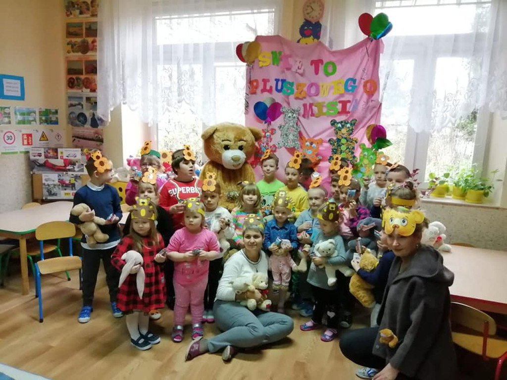 Pluszowy miś uczył angielskiego najmłodszych w powiecie! [wideo, zdjęcia]