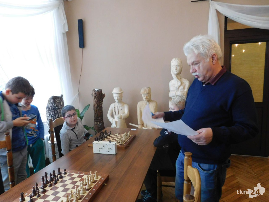Mistrz Szachownicy 2019. Turniej Szachowy o Puchar Burmistrza Stąporkowa [zdjęcia]