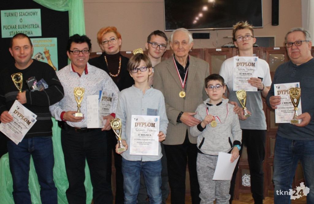 Mistrz Szachownicy 2019. Turniej Szachowy o Puchar Burmistrza Stąporkowa [zdjęcia]