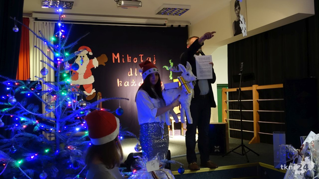 Ponad 22 tysiące zł zebrali podczas koncertu charytatywnego w I LO! [wideo, zdjęcia]