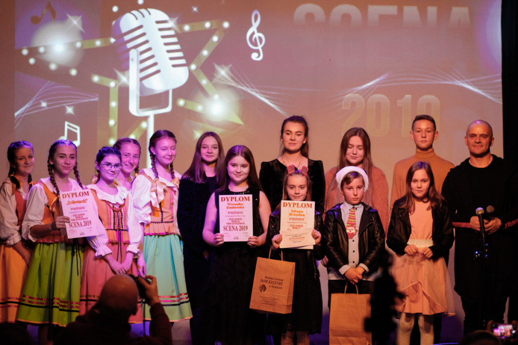 Kunszt wokalny i plastyczny na XXIII Przeglądzie Form Estradowych Scena 2019