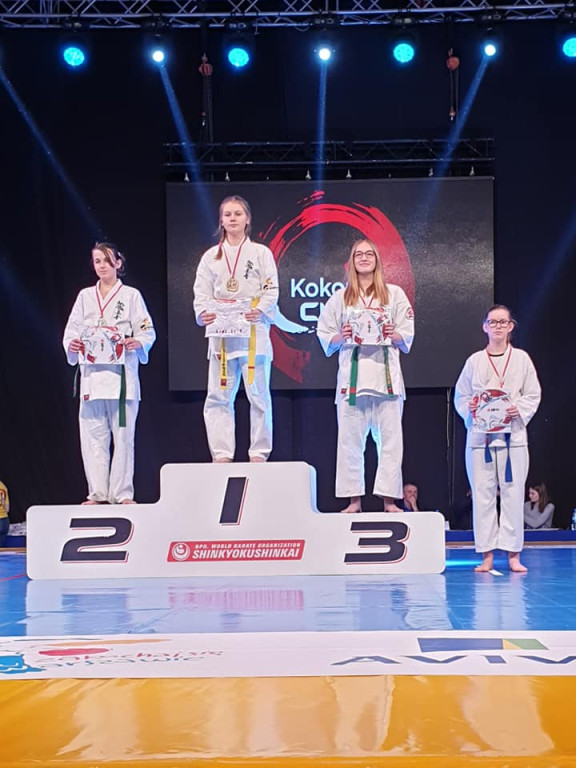 Osiem medali Koneckiego Klubu Karate na prestiżowym Kokoro Cup! [zdjęcia]