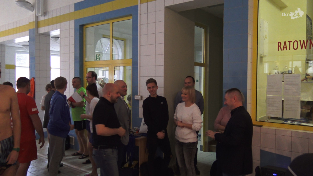 Pierwsze od 15 lat zawody pływackie w Czarnieckiej Górze [wideo, zdjęcia]