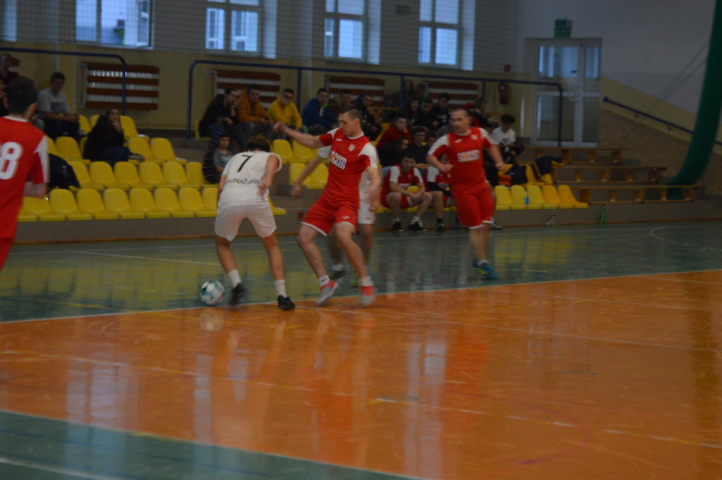 Grad goli w 2 kolejce MLF w Stąporkowie [zdjęcia]