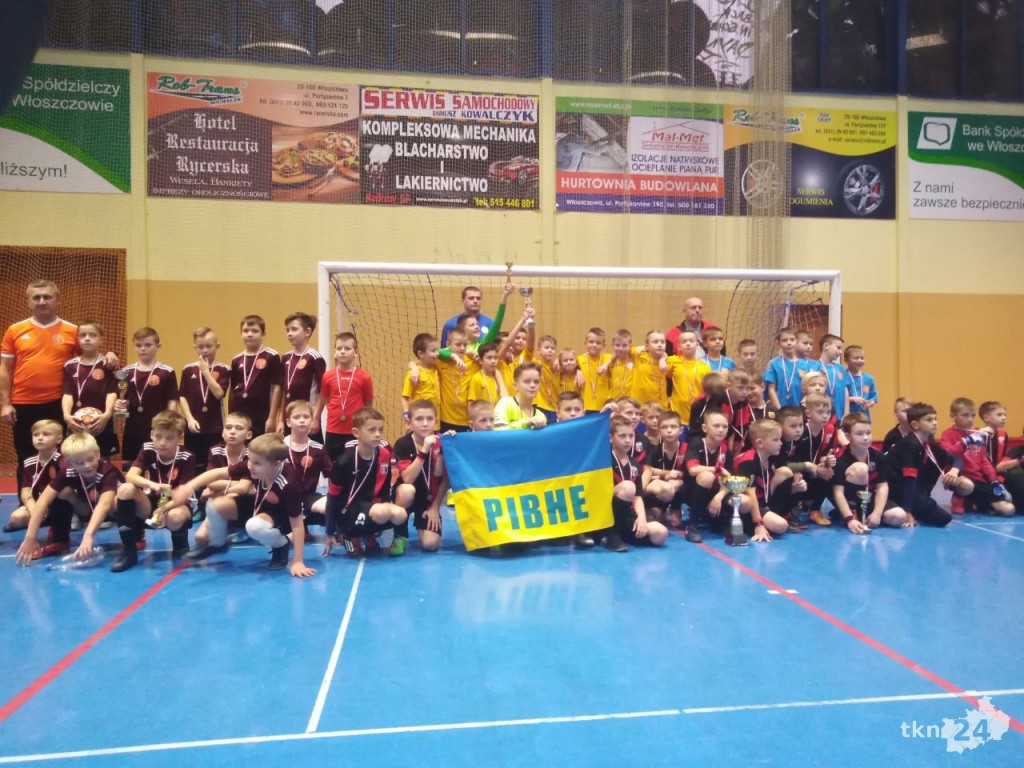 Neptun i Akademia Piłkarska na turnieju we Włoszczowie [zdjęcia]