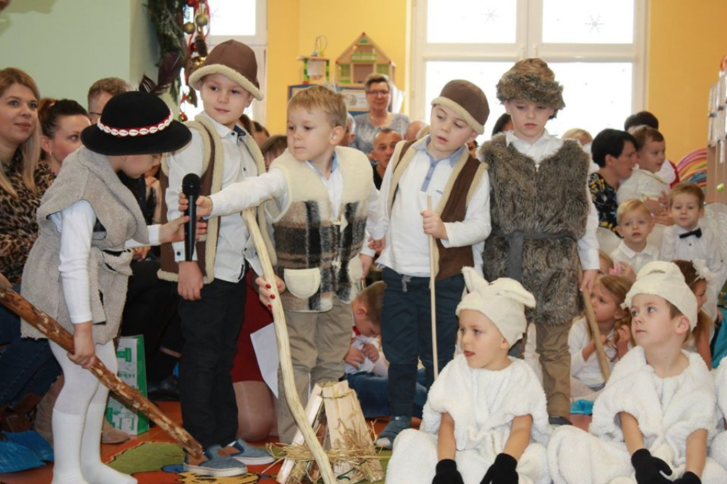Rodzinne Jasełka w Smykowie. Przedszkolaki w roli głównej [zdjęcia]