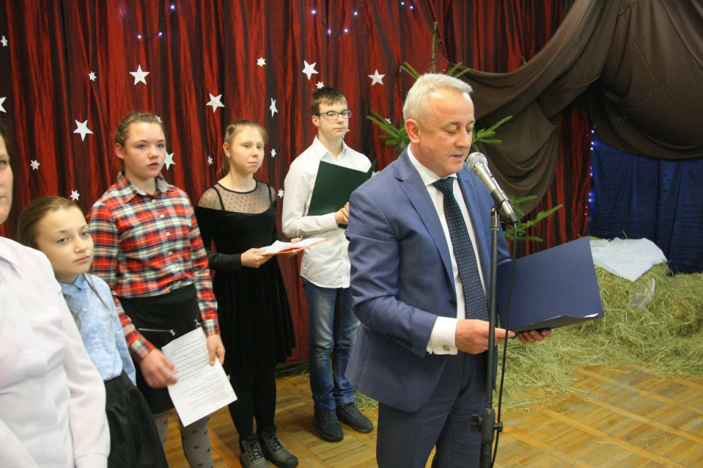 Podopieczni SOSW w Baryczy kultywowali tradycję świąt [wideo, zdjęcia]