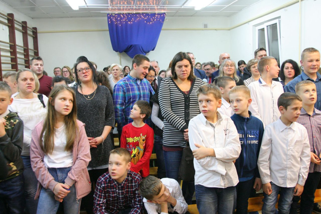 Podopieczni SOSW w Baryczy kultywowali tradycję świąt [wideo, zdjęcia]
