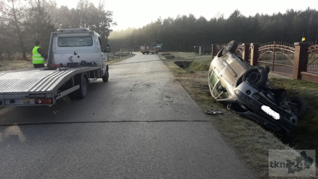 Dachowanie między Sielpią a Dziebałtowem [zdjęcia]