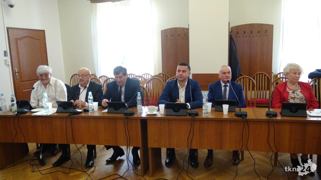Końskie: Budżet uchwalony! Sesja była burzliwa [wideo, zdjęcia]