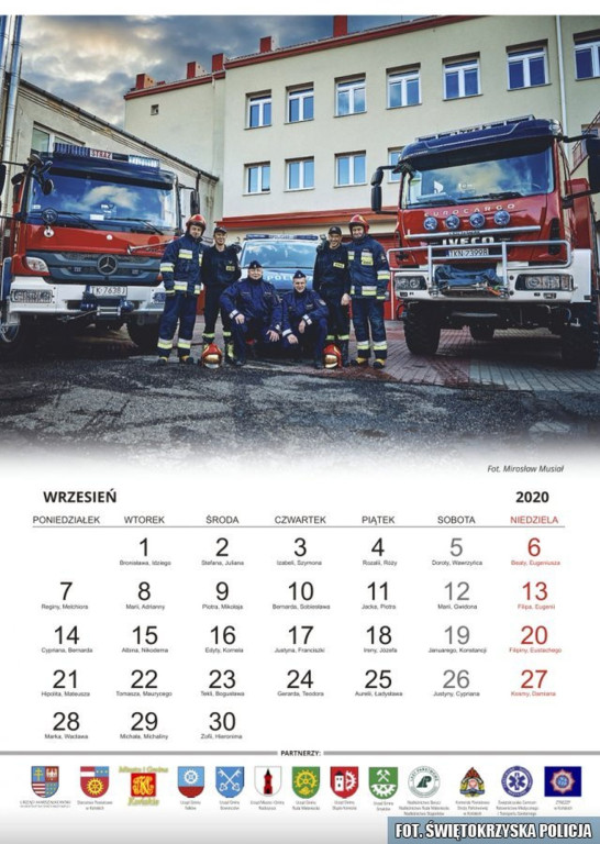 Koneckie służby pozowały do kalendarza. Zobaczcie ich świetne zdjęcia [zdjęcia]