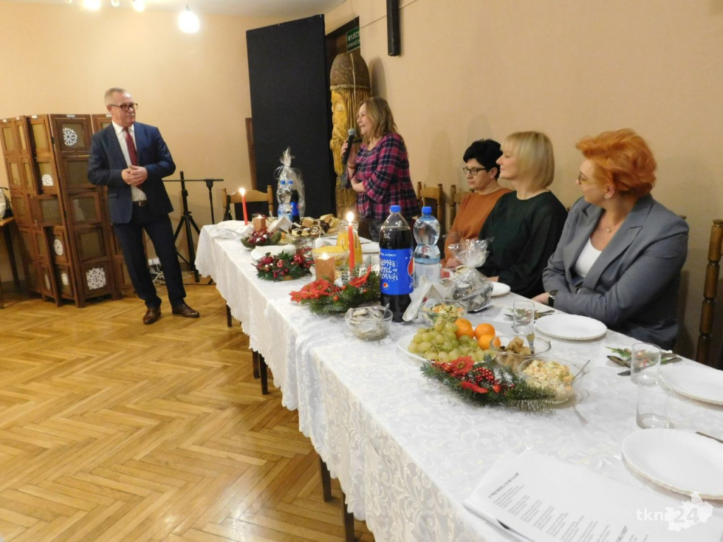 Abstynenci z Nowego Życia na wspólnej wigilii [wideo, zdjęcia]