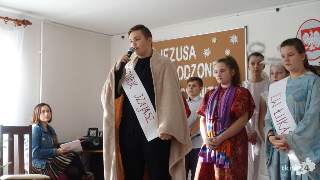 Starsi i potrzebujący spotkali się na wigilii w Pilczycy [wideo, zdjęcia]