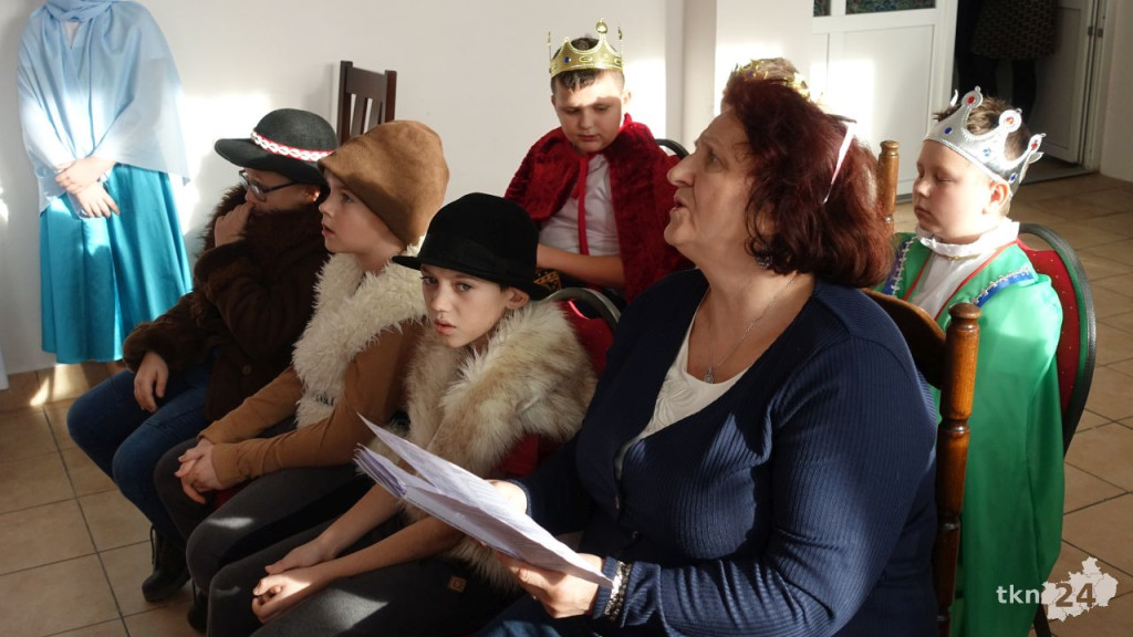 Starsi i potrzebujący spotkali się na wigilii w Pilczycy [wideo, zdjęcia]