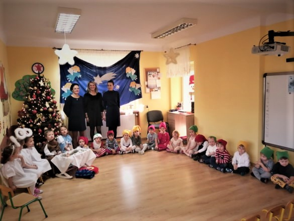 Tradycyjne, piękne jasełka w Przedszkolu nr 6 w Końskich [zdjęcia]