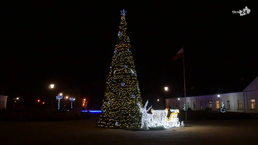Końskie na święta! Zobaczcie jak udekorowano miasto! [wideo, zdjęcia]