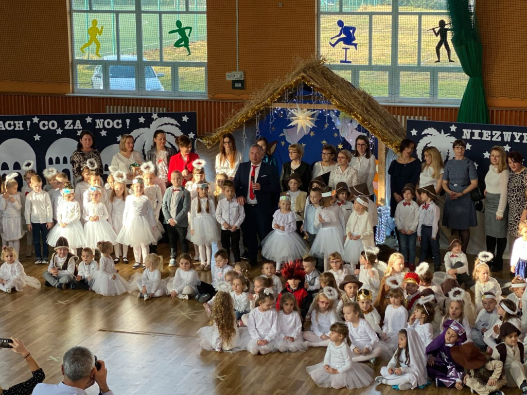 Piękny występ jasełkowy przedszkolaków z Radoszyc [zdjęcia]