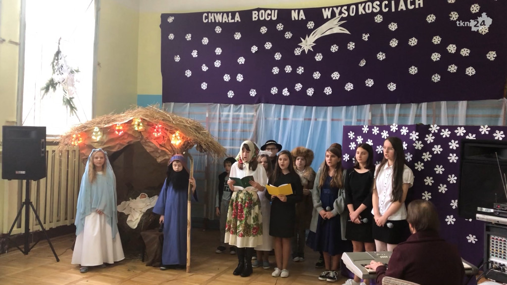 Ciekawe jasełka w małej Szkole w Gosaniu [wideo, zdjęcia]
